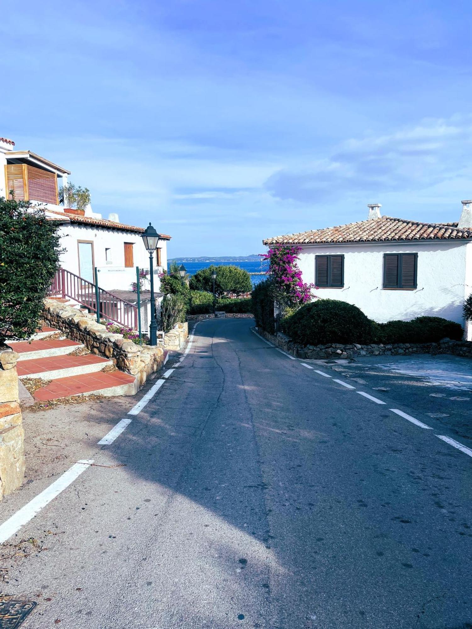 Bellissimo Appartamento Con Veranda Privata Al Centro Di Порто-Ротондо Экстерьер фото