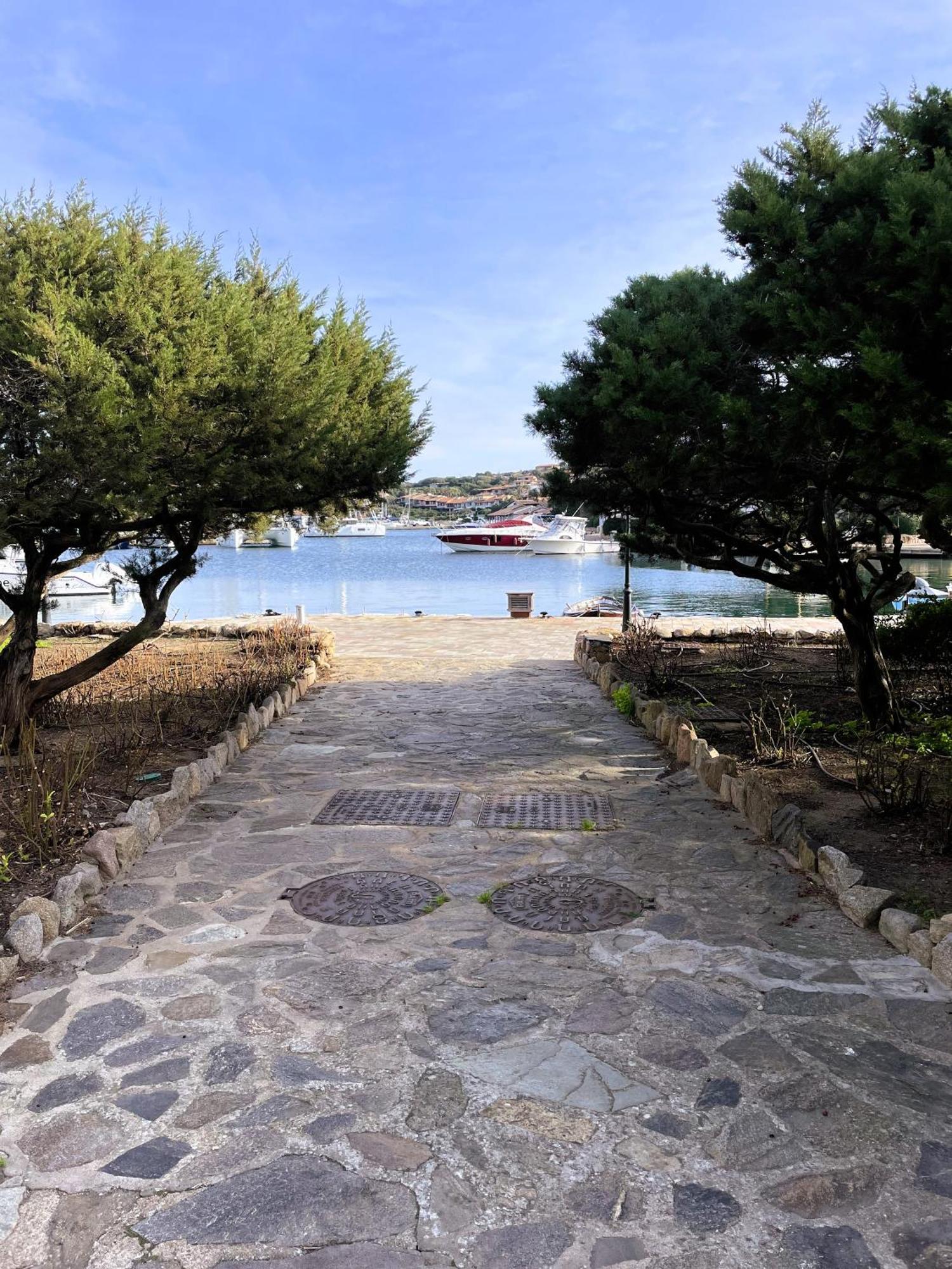 Bellissimo Appartamento Con Veranda Privata Al Centro Di Порто-Ротондо Экстерьер фото